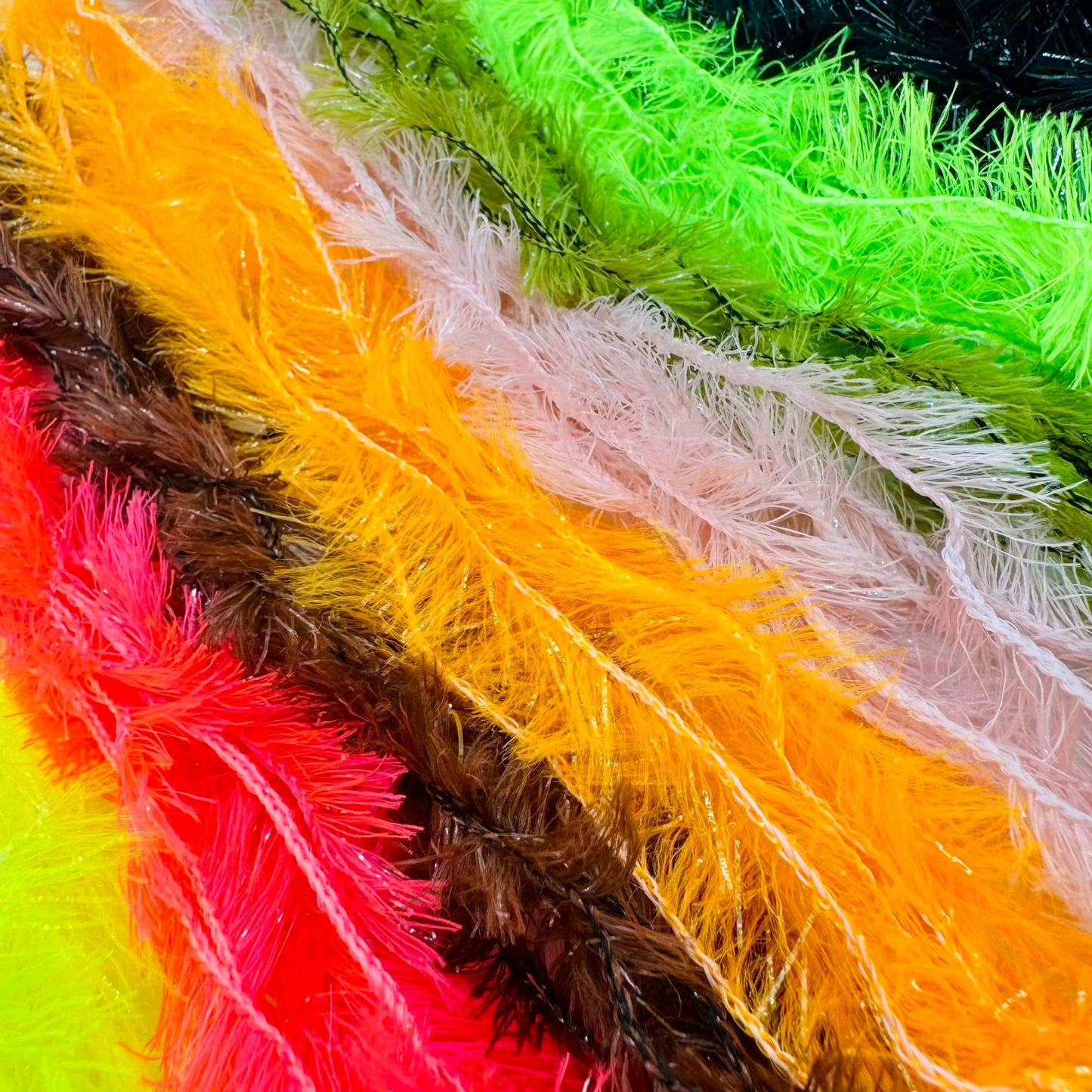 Upavon Pure Colour Straggle Hackle for fly tying, featuring colorful feather material from UPAVON FLY FISHING.