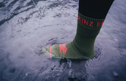 Backcountry Skinz Waterproof Mid Length Socks - Black
